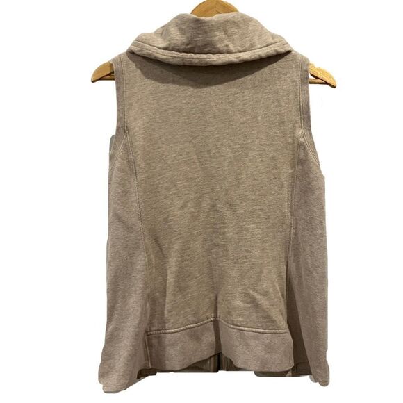 Coldwater Creek Fleece lined zippered tan vest Size M - Picture 2 of 7